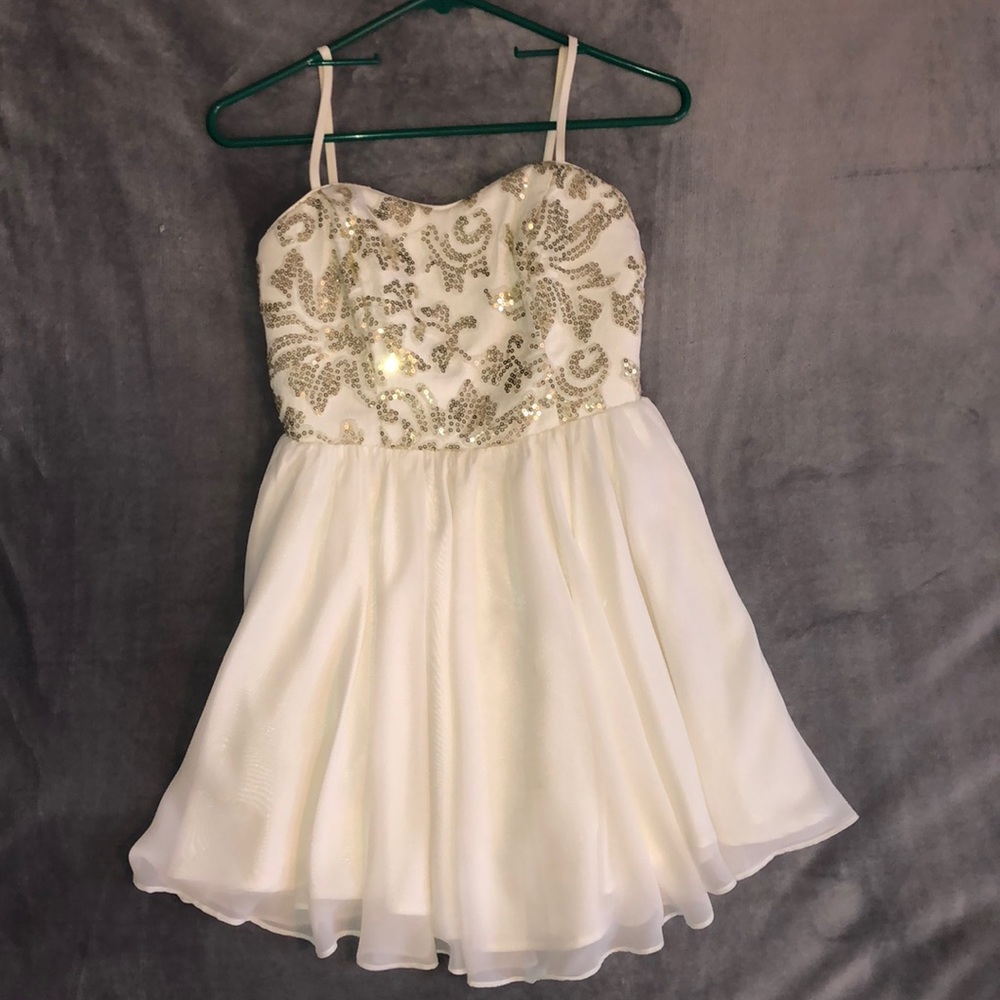 Gianni Bini sequined dress
